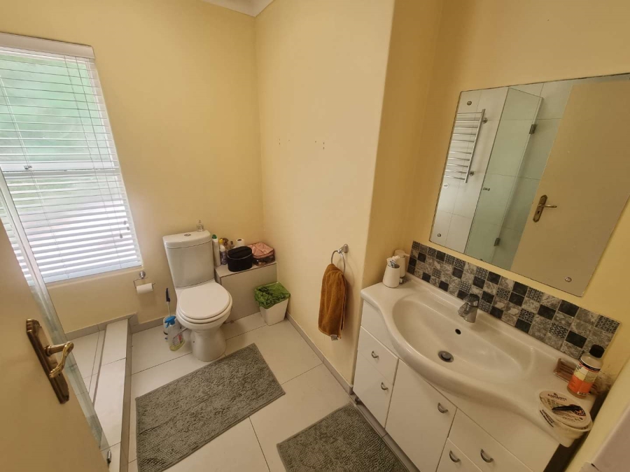 To Let 2 Bedroom Property for Rent in Claremont Upper Western Cape